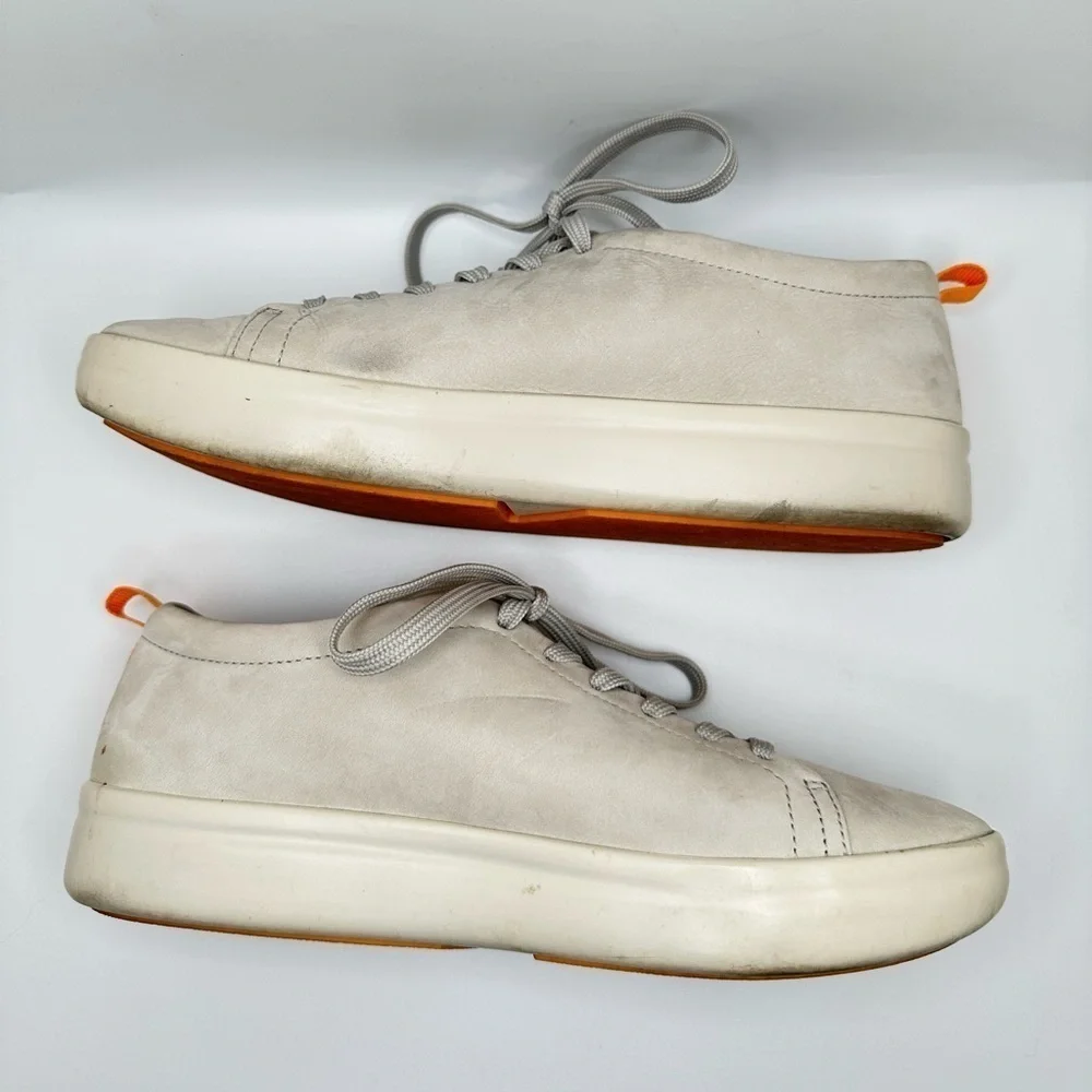 Vionic Paisley Soft Nubuck Leather Sneaker in Light Gray Women’s Sz 6.5